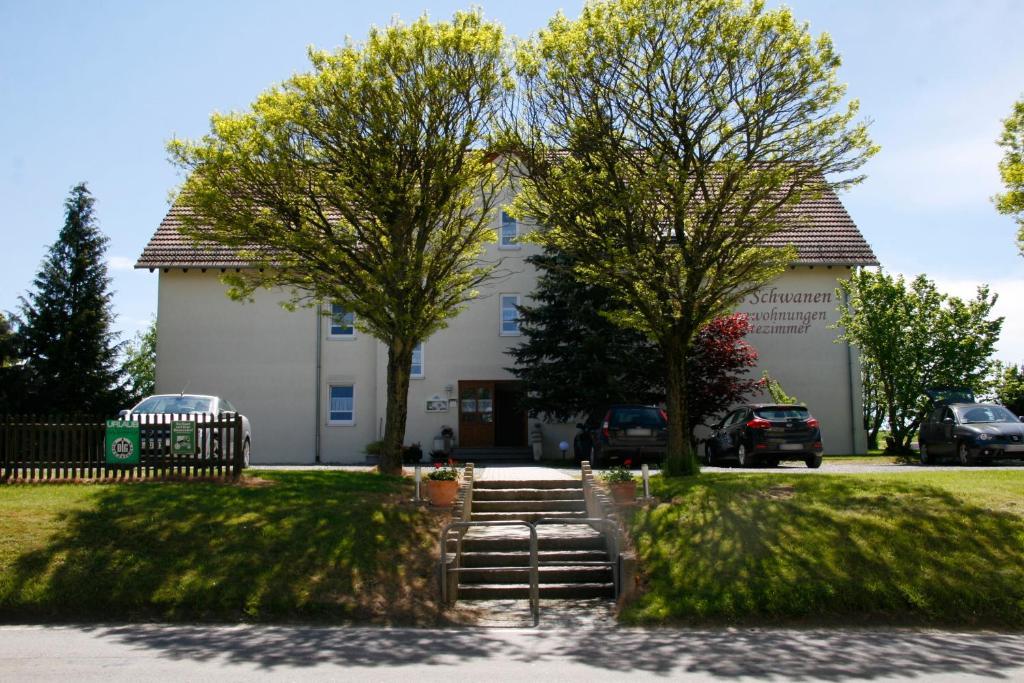 Landgasthof Schwanen Ostrach Exterior foto